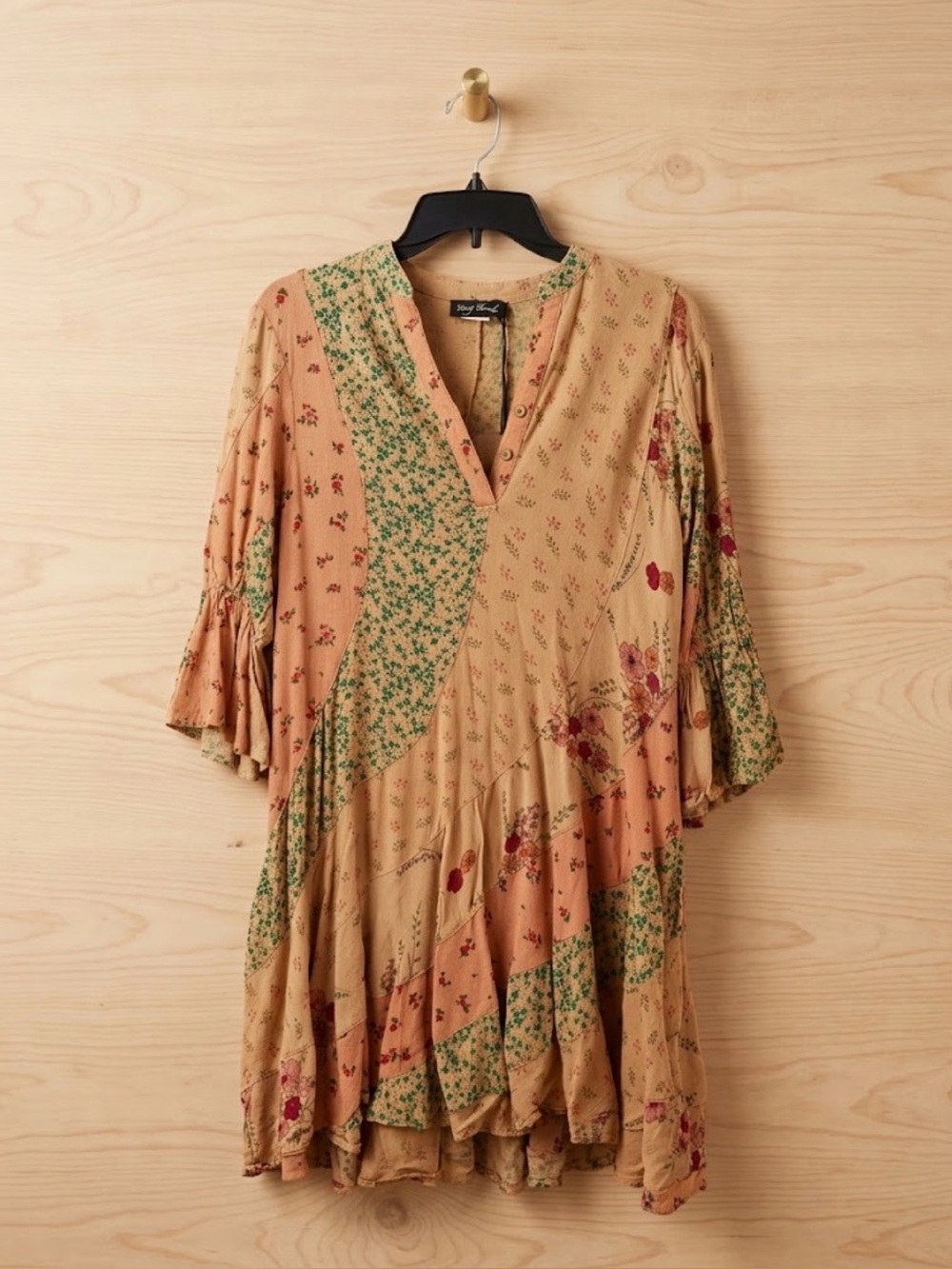 Young Threads NWOT Boho Patchwork Floral Tunic Dress in Tan and Green, Sz S